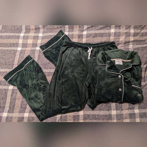 Born Emerald Green Cozy Festive Christmas Pajamas Set sz M - Picture 11 of 11